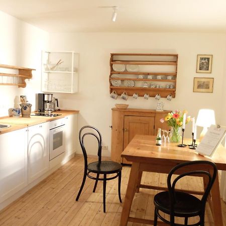 Gartenstudio-Apartment Tausendfreund - Adults Only - Am Chiemsee Брайтбрунн-ам-Кімзе Екстер'єр фото